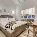 Levin Hotel